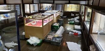 美術館準備風景-1