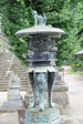 陶山神社の青銅製燈籠右