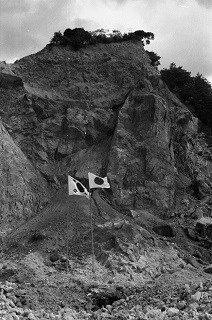 image002