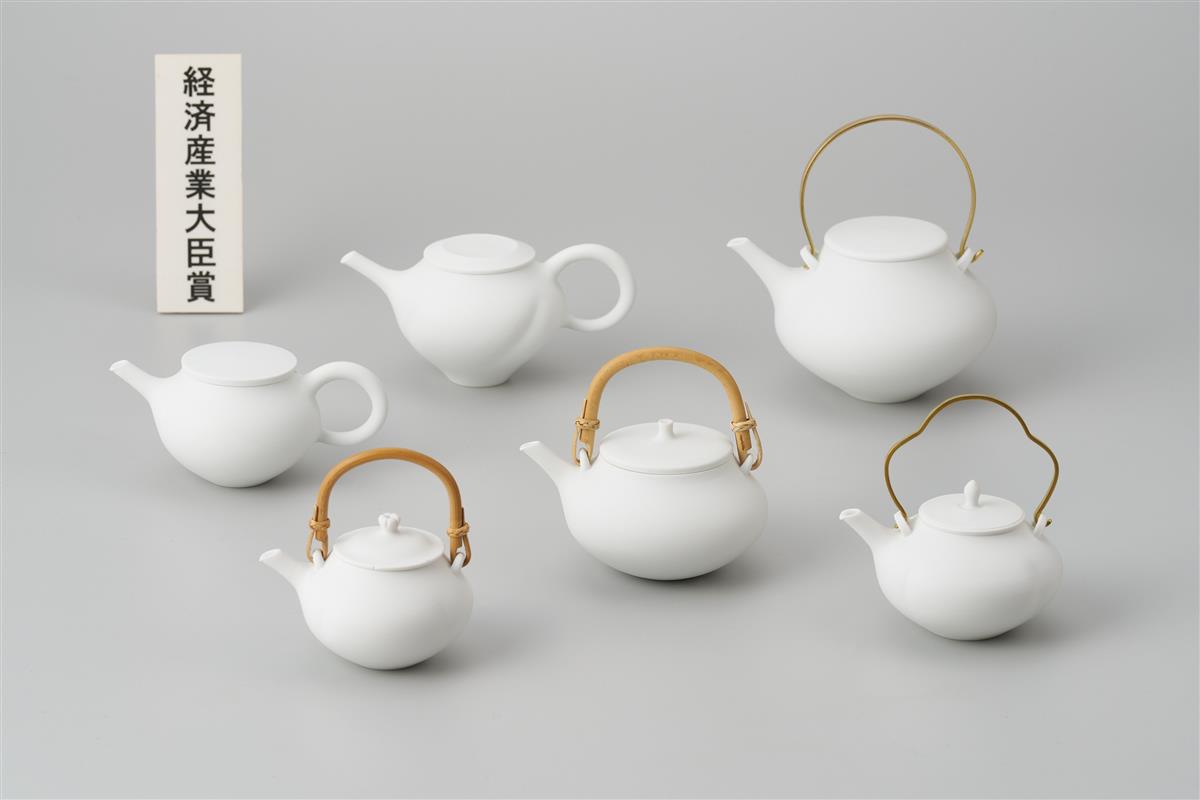 第121回　産業陶磁器部門　受賞作品の画像